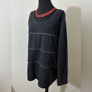 Lane Bryant sz 18 - 20 tunic  in a charcoal with a slight tweed   With accent